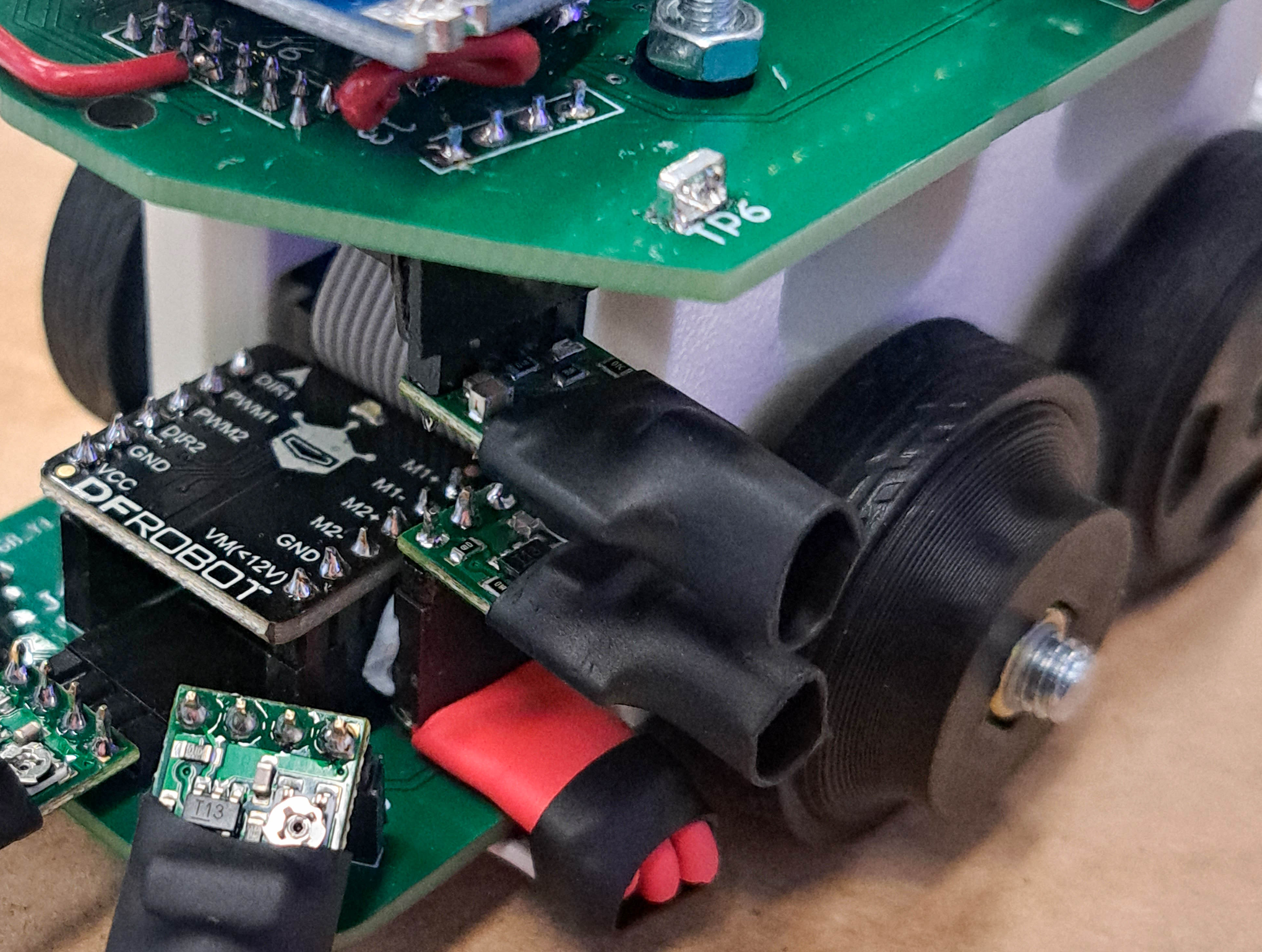 Front sensor layout showing the front and angled IR proximity sensors used for wall and course detection
